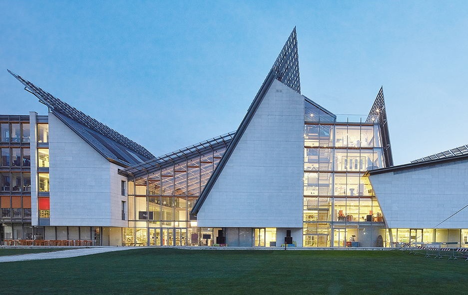 TEJIDO SATINÉ 5501 EN EL MUSEO MUSE